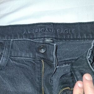 American Eagle Ripped Jeans 6 Long
